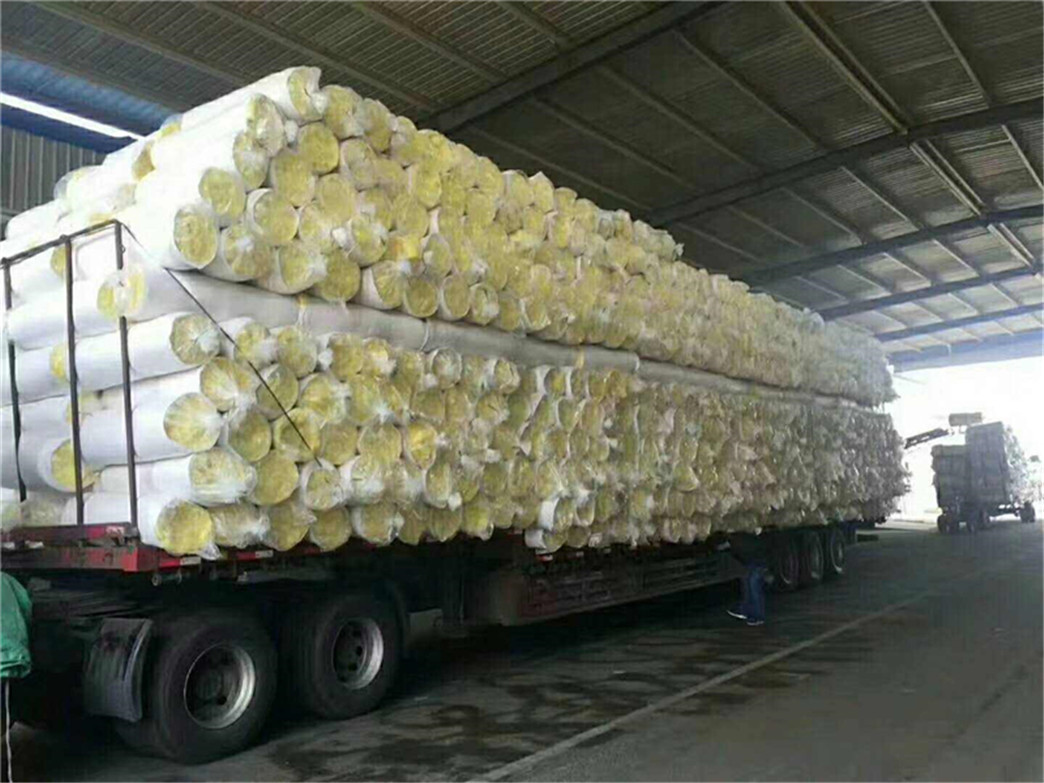 玻璃棉卷氈蓬松